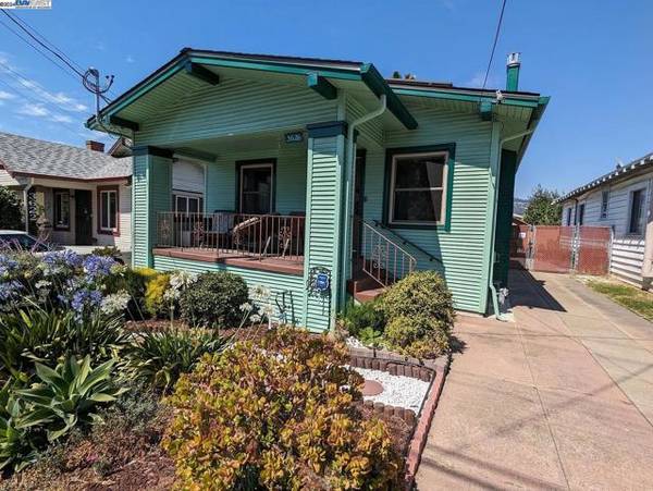 3626 Lyon Ave, Oakland, CA 94601