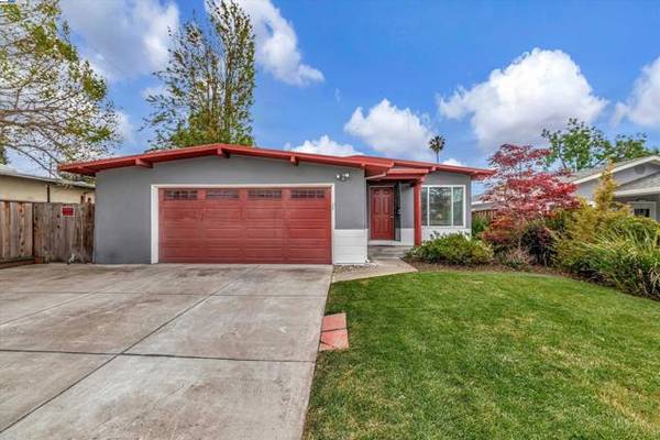 1468 Canton Dr, Milpitas, CA 95035