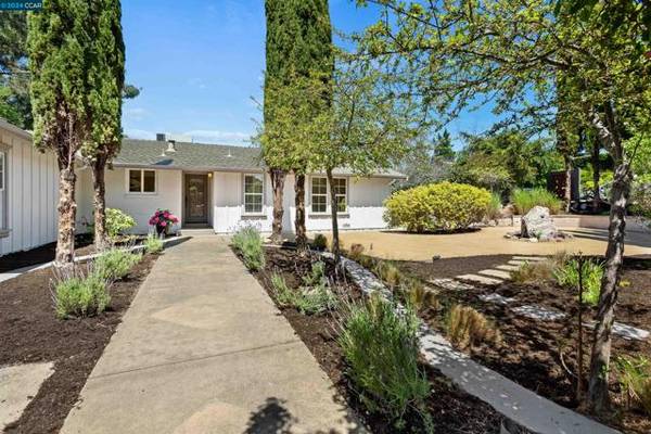 27 Bates Blvd., Orinda, CA 94563