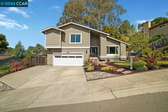 3496 Skyline Dr, Hayward, CA 94542