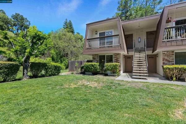 146 Ascot Ct, Moraga, CA 94556