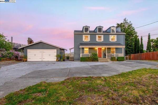 6869 Sunnyslope Ave, Castro Valley, CA 94552