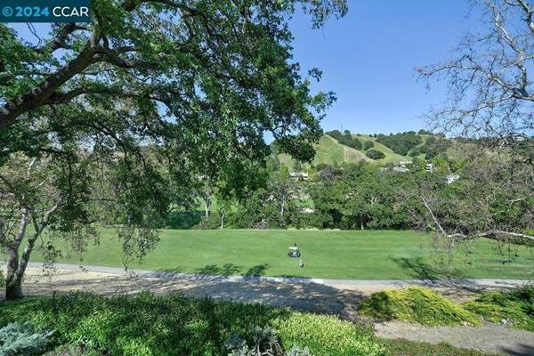 3248 Tice Creek Dr, Walnut Creek, CA 94595