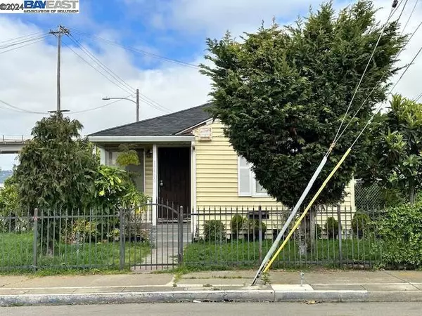 10500 Pippin Street, Oakland, CA 94603