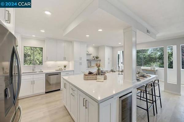 1364 Running Springs Rd, Walnut Creek, CA 94595