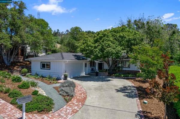 133 Fiesta Circle, Orinda, CA 94563