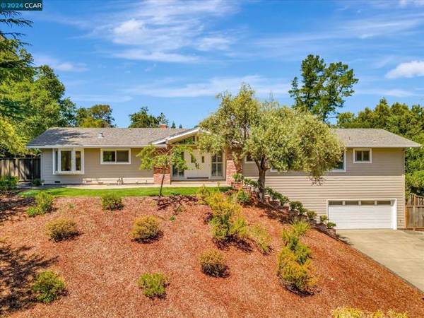 116 Fairfield Pl, Moraga, CA 94556