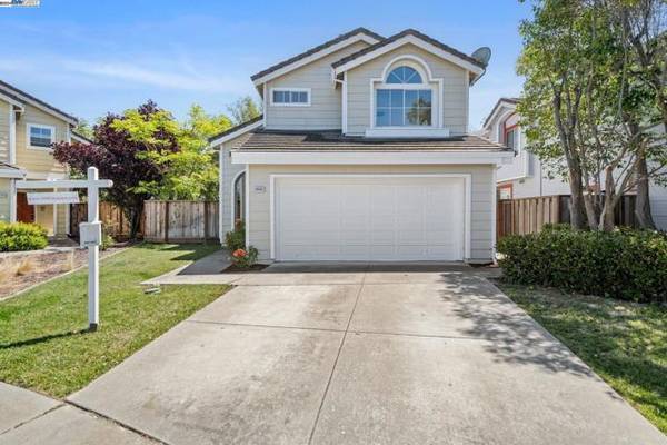 36882 Papaya St, Newark, CA 94560