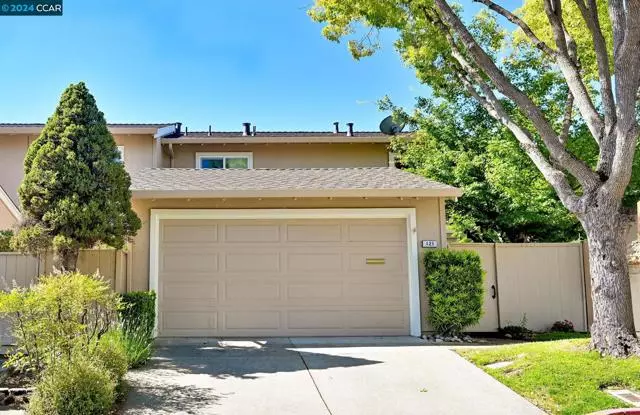 121 Sand Wedge Pl, Walnut Creek, CA 94598