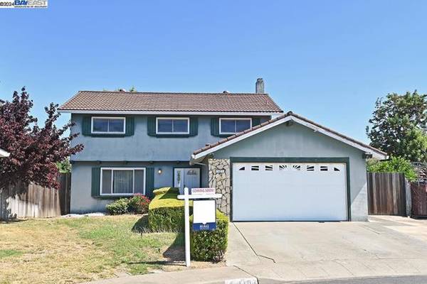 1107 Moon Ct, Milpitas, CA 95035