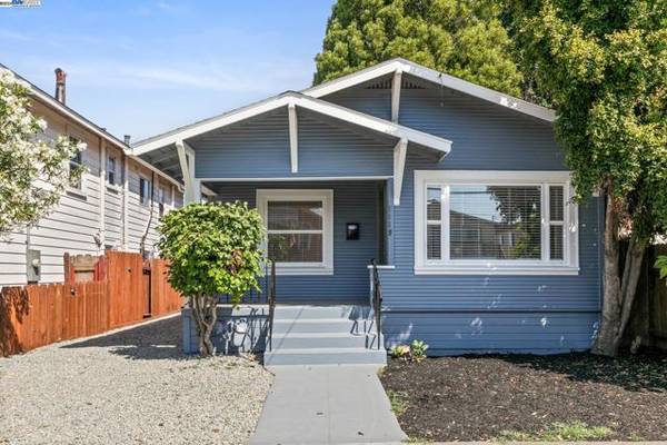 1119 Seminary Ave, Oakland, CA 94621