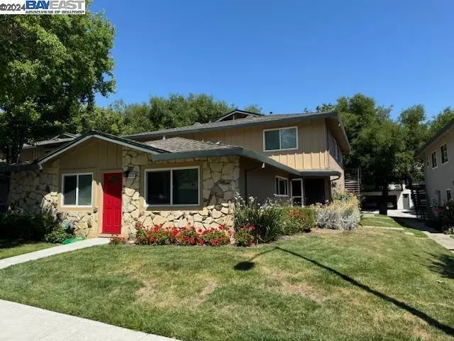 8132 Ensenada Dr, Pleasanton, CA 94588