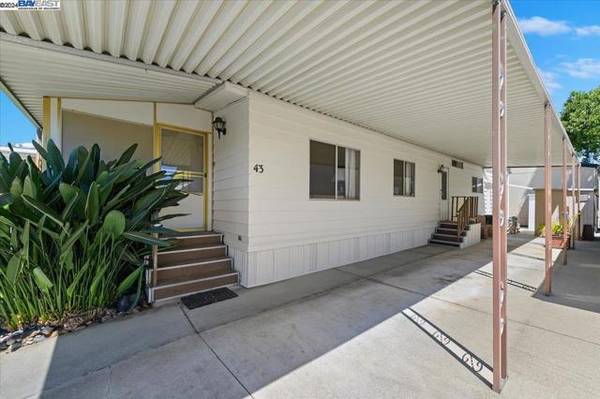 3263 Vineyard Ave, Pleasanton, CA 94566