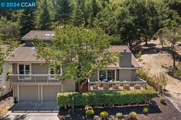 936 Augusta Dr, Moraga, CA 94556