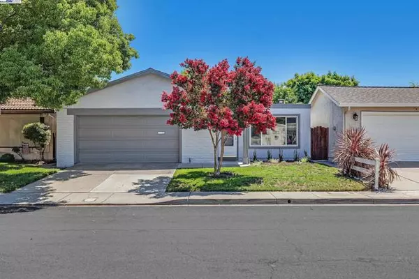 Pleasanton, CA 94566,2209 Goldcrest Cir