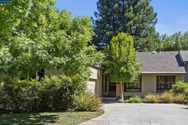 3113 Lippizaner Ln, Walnut Creek, CA 94598