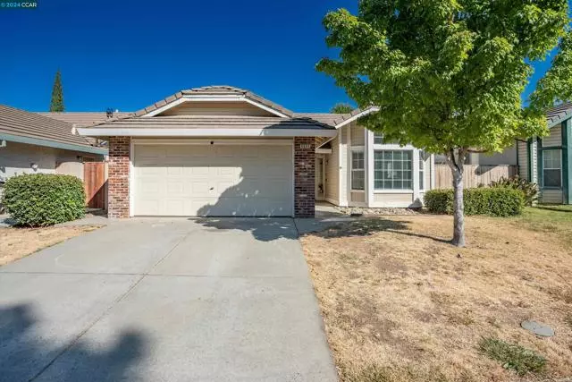 8989 East Valley Dr, Elk Grove, CA 95624