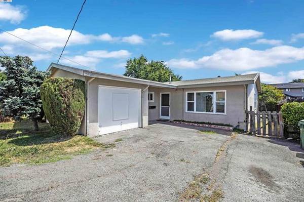 20398 Forest Ave, Castro Valley, CA 94546