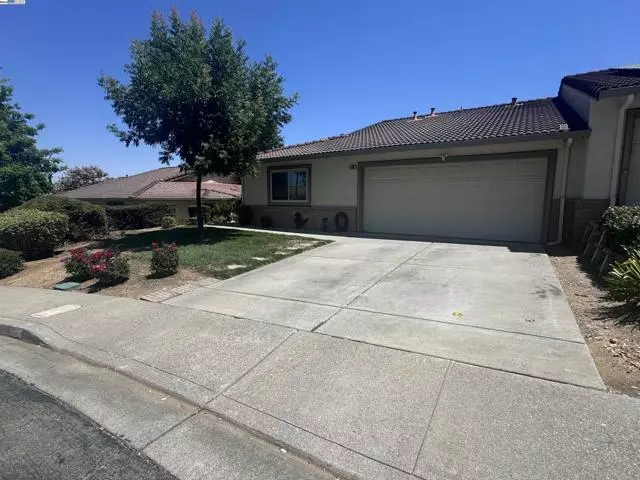 466 Vineyard Pl, Pleasanton, CA 94566