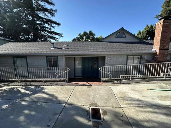 18761 Carlton, Castro Valley, CA 94546