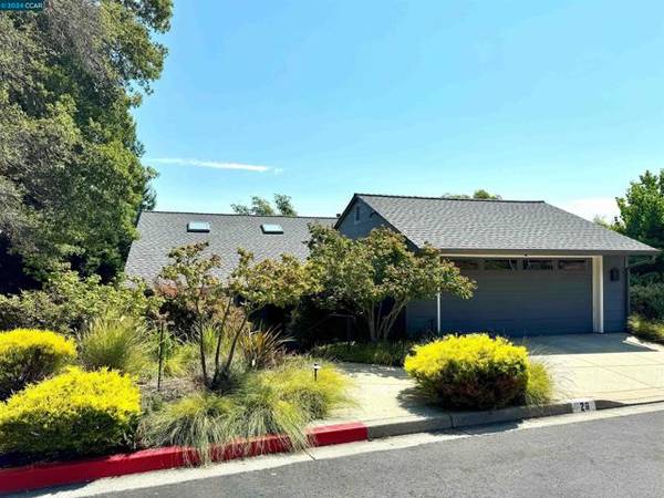 26 Sea Pines Street, Moraga, CA 94556