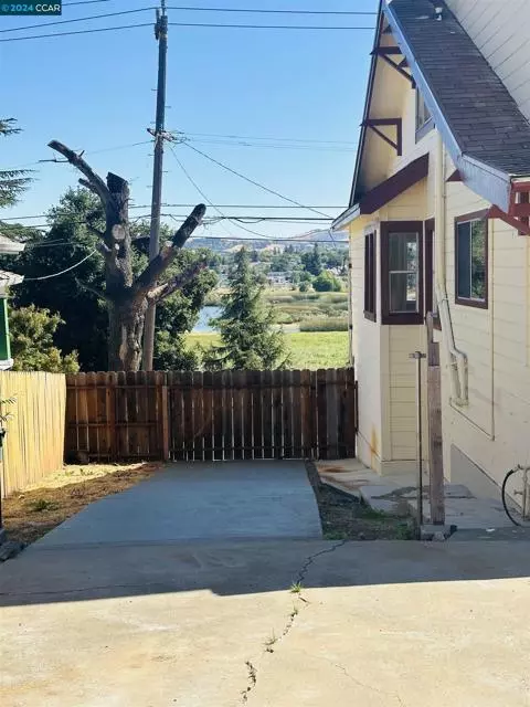 Vallejo, CA 94590,409 5Th St