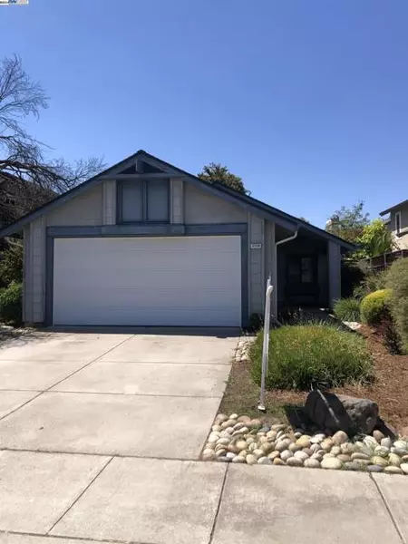 3758 Kamp Dr, Pleasanton, CA 94588