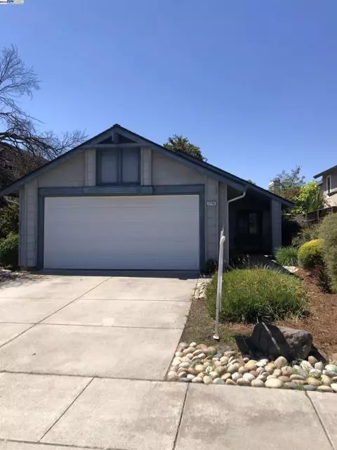 Pleasanton, CA 94588,3758 Kamp Dr