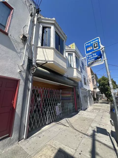 3374 18TH ST, San Francisco, CA 94110