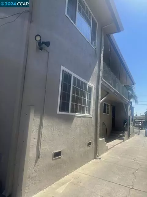 Oakland, CA 94601,1517 51St Ave