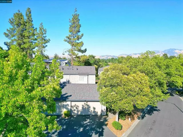 1780 Holland Dr, Walnut Creek, CA 94597