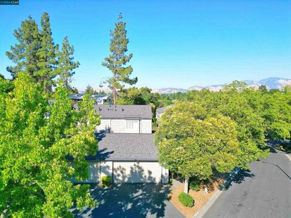 1780 Holland Dr, Walnut Creek, CA 94597