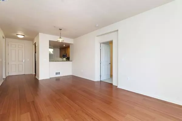 San Francisco, CA 94134,301 Crescent Court