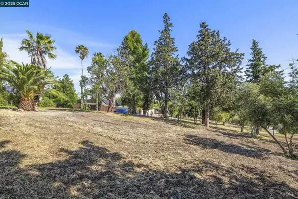 1051 Tilley Cir, Concord, CA 94518