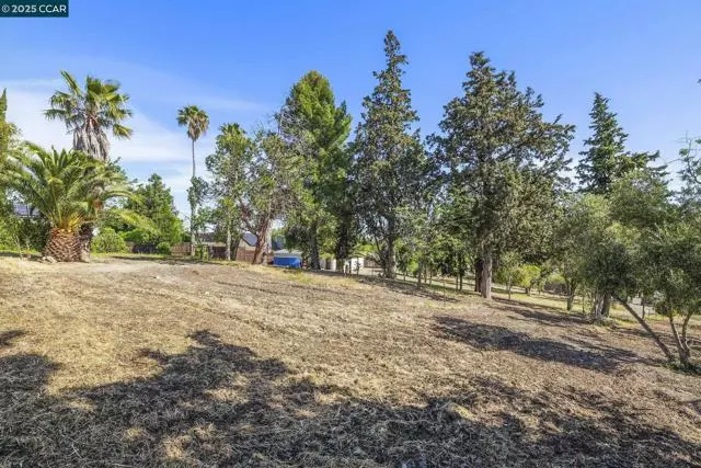 1051 Tilley Cir, Concord, CA 94518