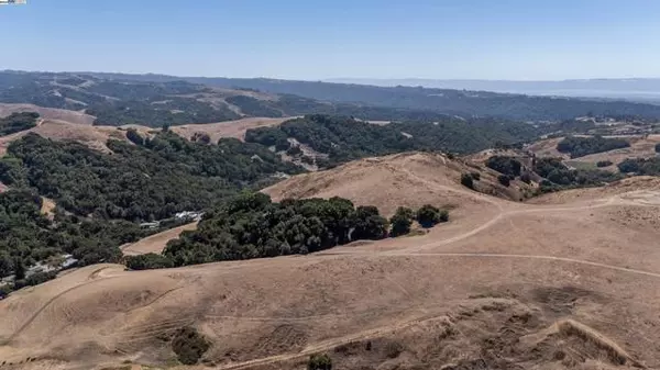 Castro Valley, CA 94552,21479 Eden Canyon Rd