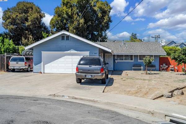 3617 Detjen St, Fremont, CA 94538