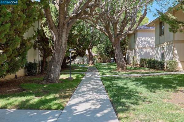 4260 Clayton Rd, Concord, CA 94521