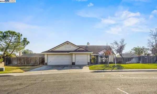 1381 El Camino Way, Los Banos, CA 93635