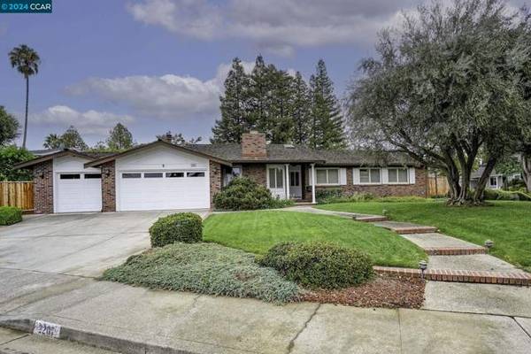 2207 Banbury Pl, Walnut Creek, CA 94598