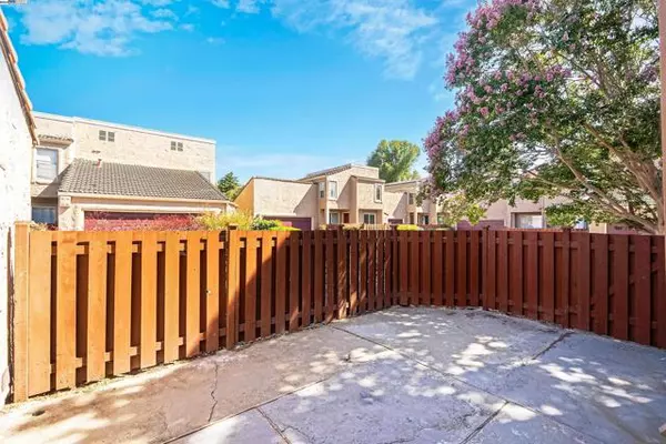 San Pablo, CA 94806,52 Campo Verde Cir