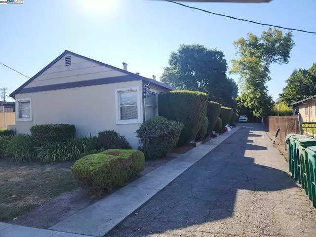 1365 B St, Hayward, CA 94541