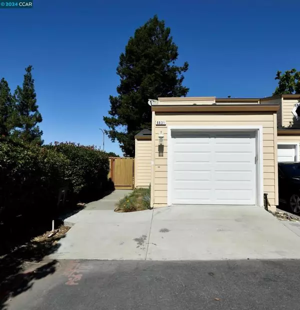 6631 Pioneer Ln, Dublin, CA 94568