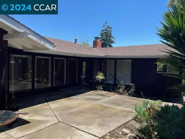 855 Seaview Dr, El Cerrito, CA 94530