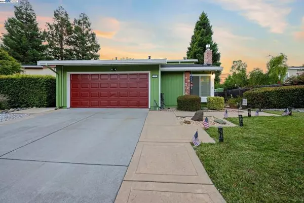 Fremont, CA 94539,90 Burnham Pl