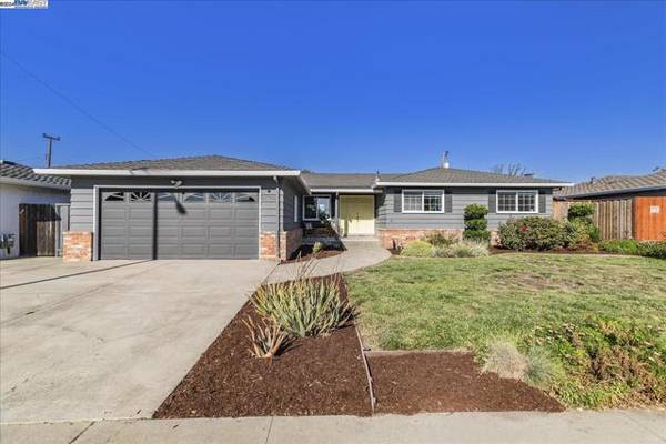 37702 Logan Dr, Fremont, CA 94536