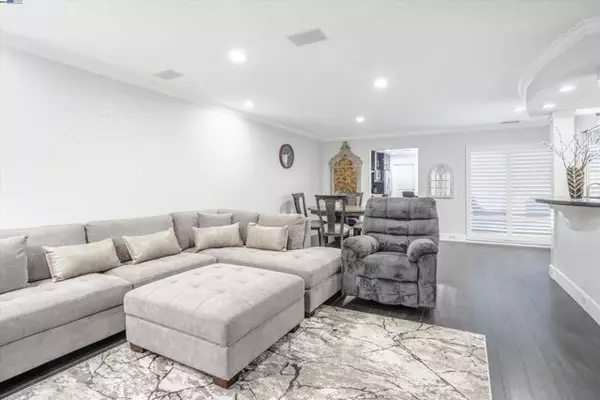 Sacramento, CA 95825,314 Elmhurst Cir