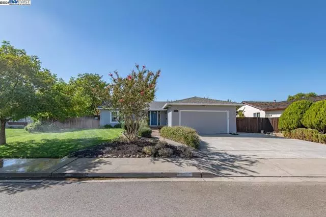 1295 Onyx Rd, Livermore, CA 94550