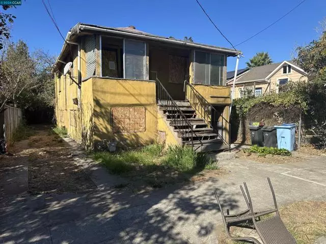 3222 Baker St, Berkeley, CA 94702