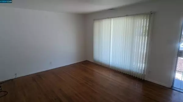 Vallejo, CA 94589,384 Pepper Dr